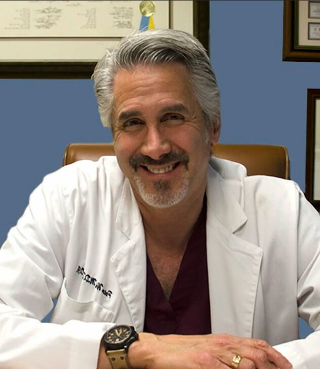 Médico Dermatologista João Pereira